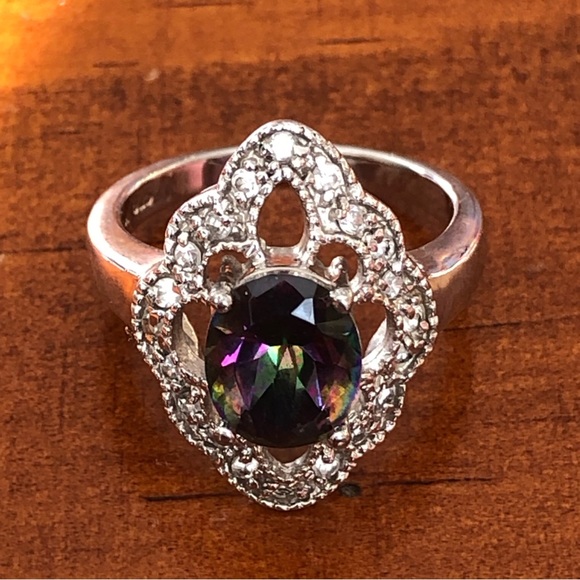 Majestic sterling silver ring with gorgeous crystal - Picture 5 of 7